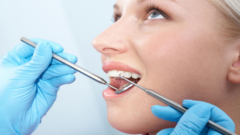 4 Tips to Finding a Dentist That Fits Your Needs